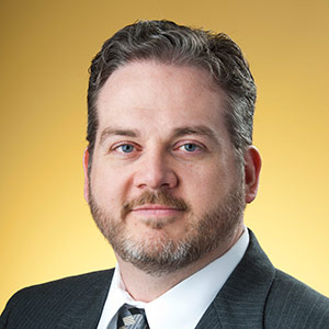 Headshot of Erik Turner